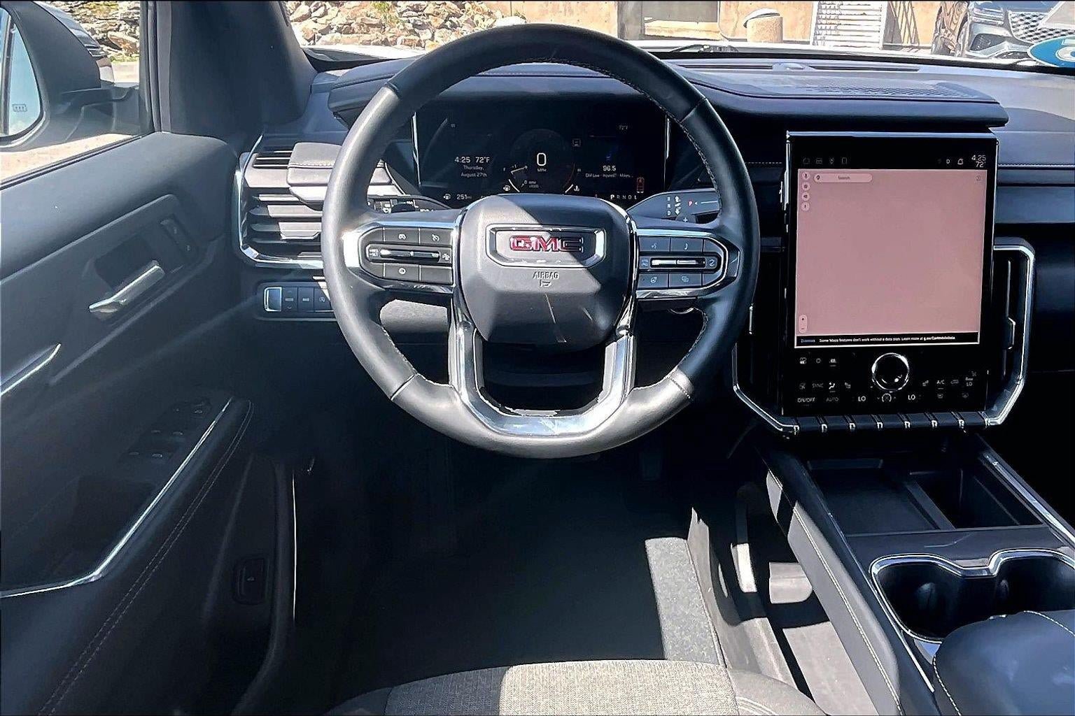 Used 2025 GMC Acadia Elevation AWD/4WD image 5