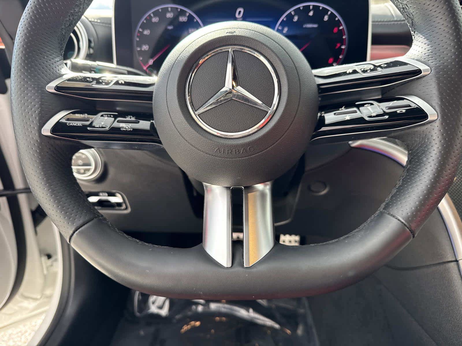 Used 2024 Mercedes-Benz CLE 450 4MATIC Cabriolet image 18