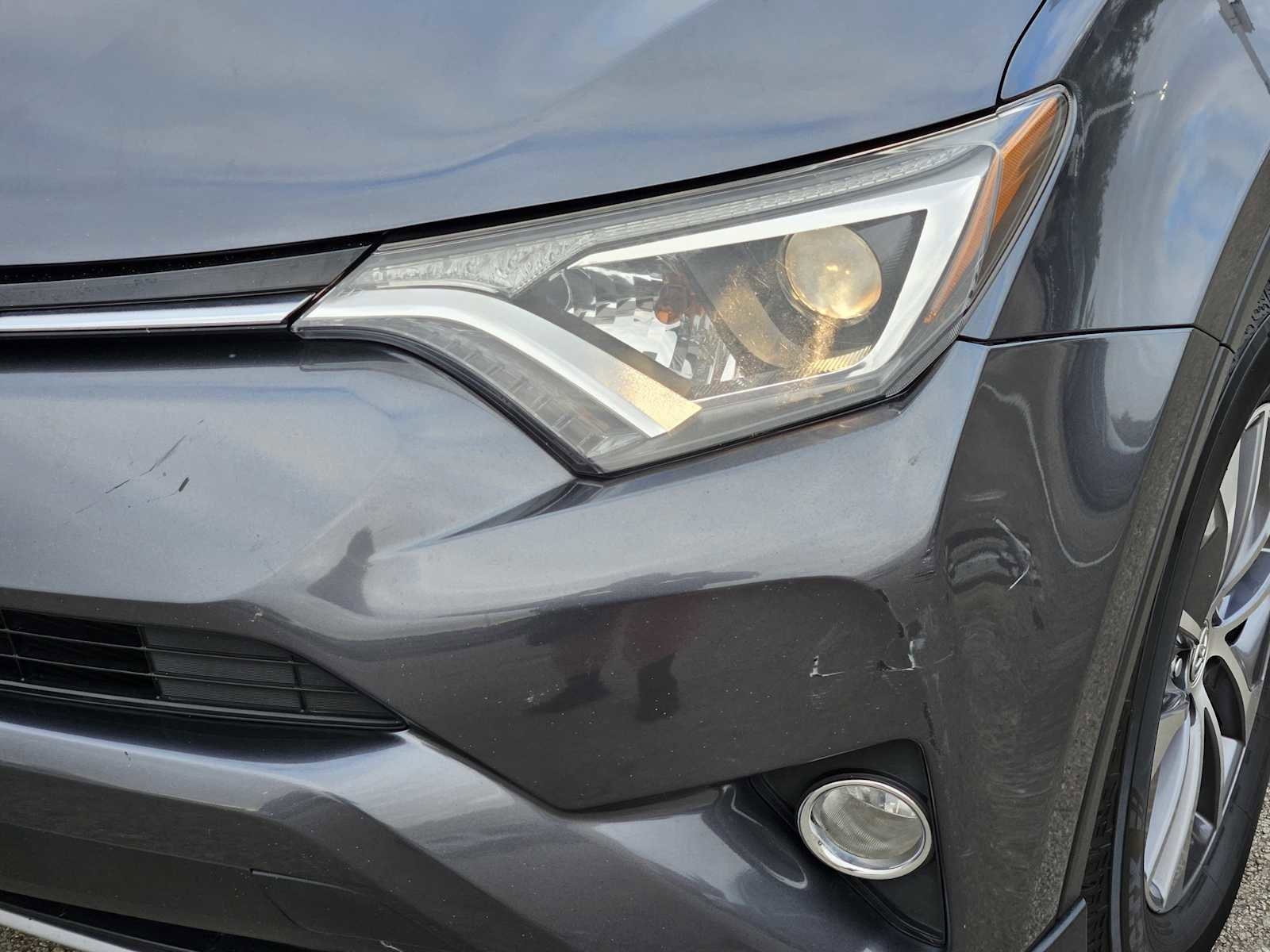 Used 2017 Toyota RAV4 XLE image 7