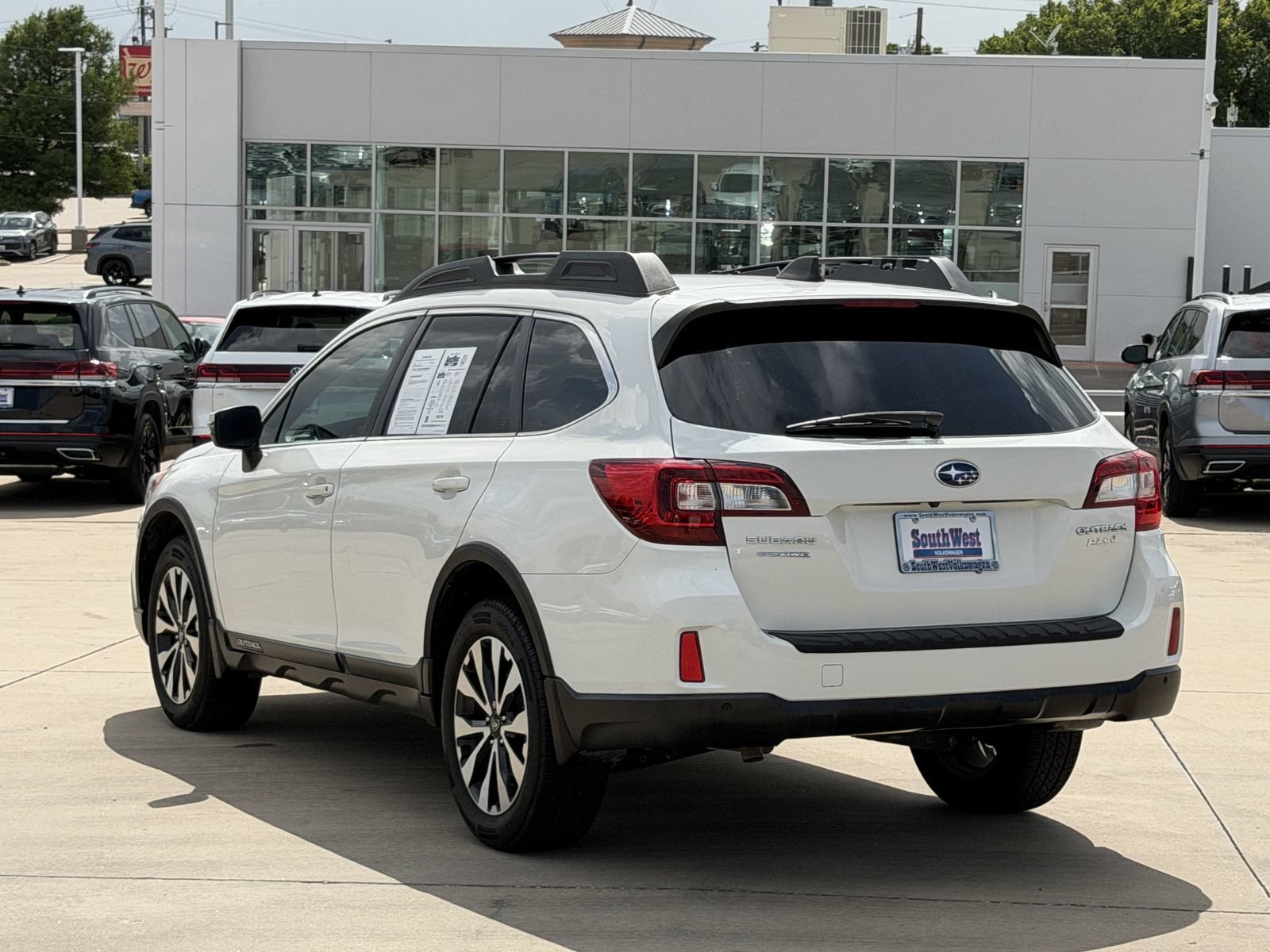 Used 2017 Subaru Outback 2.5i Limited AWD/4WD image 6