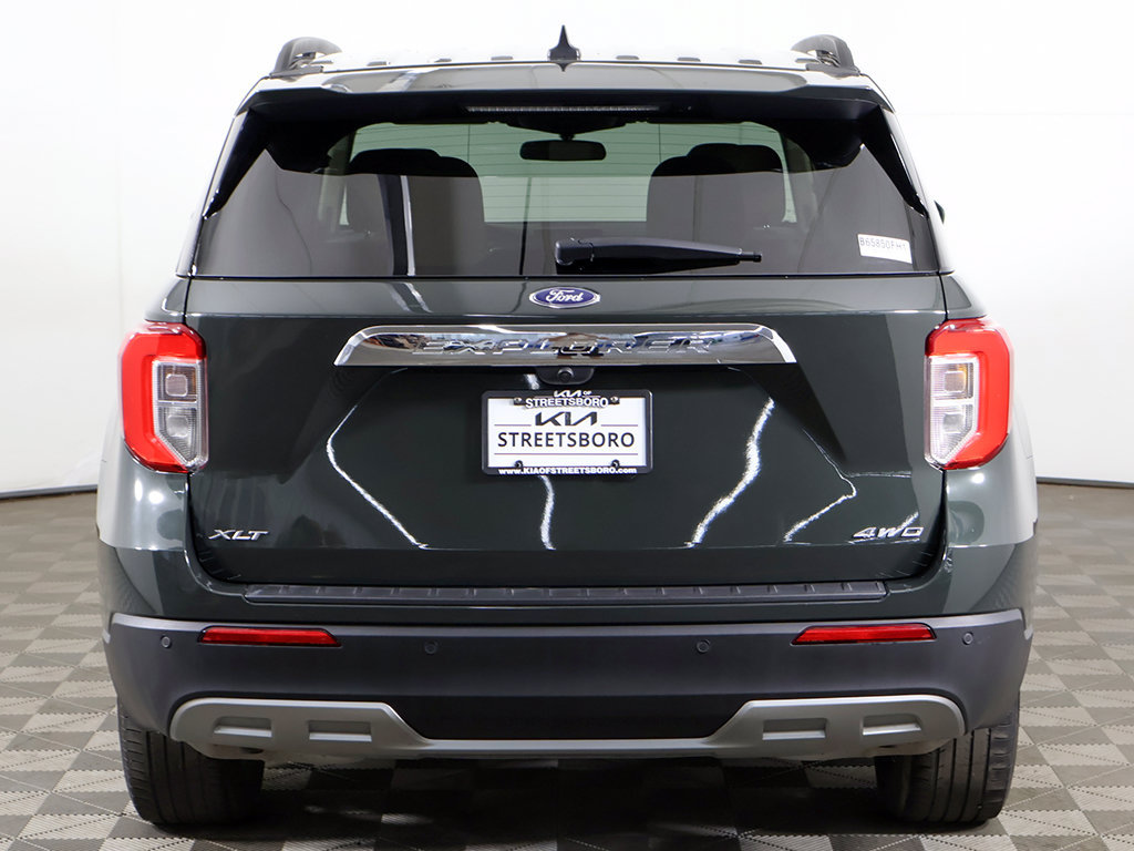Used 2023 Ford Explorer XLT w/ Equipment Group 202A AWD/4WD image 14