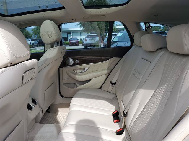 Used 2018 Mercedes-Benz E 400 4MATIC Wagon image 15