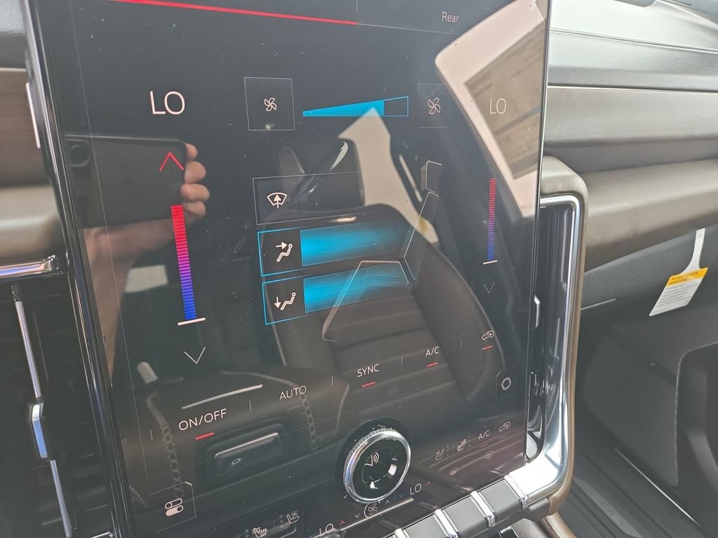 New 2026 GMC Yukon XL Denali Ultimate AWD/4WD image 30