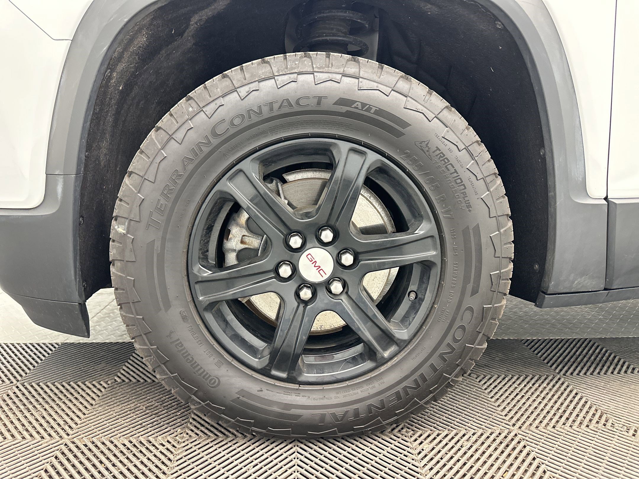 Certified 2023 GMC Acadia AT4 w/ Technology Package AWD/4WD image 12