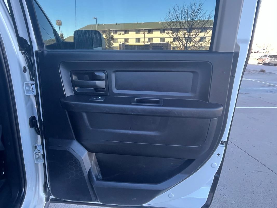 Used 2018 RAM 3500 Tradesman w/ Popular Equipment Group image 16