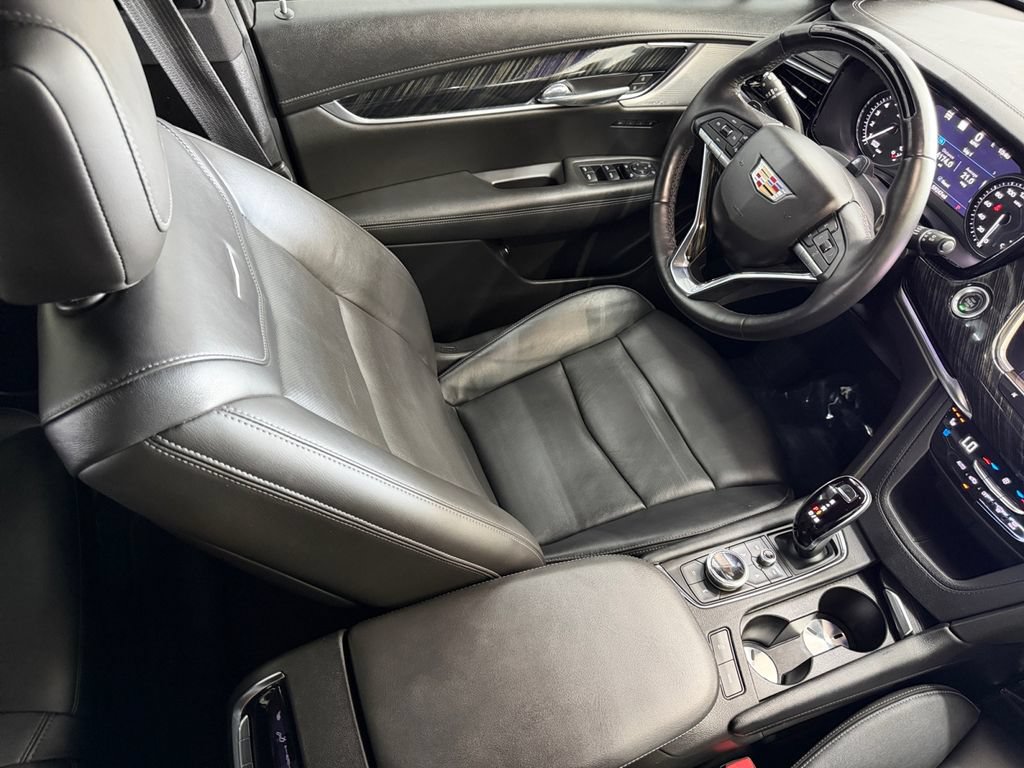 Used 2022 Cadillac XT6 Premium Luxury w/ Technology Package AWD/4WD image 44
