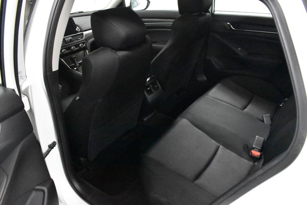 Used 2018 Honda Accord EX image 16