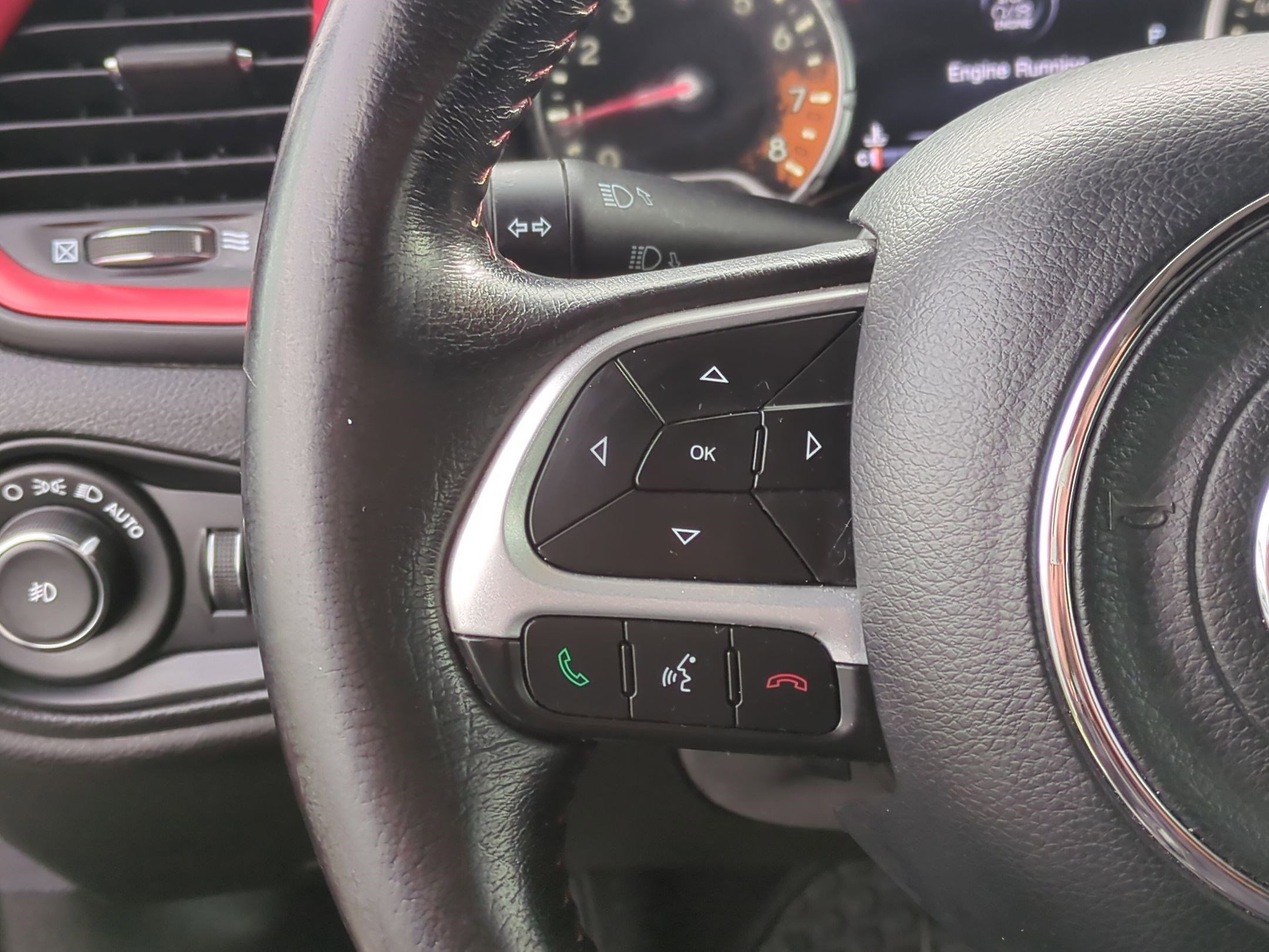 Used 2017 Jeep Renegade Trailhawk image 18