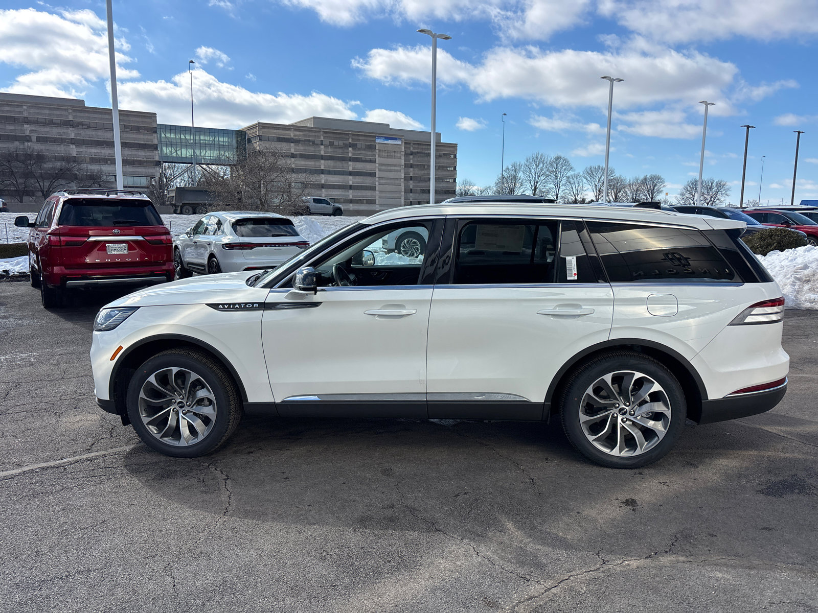 New 2026 Lincoln Aviator Reserve AWD/4WD image 4