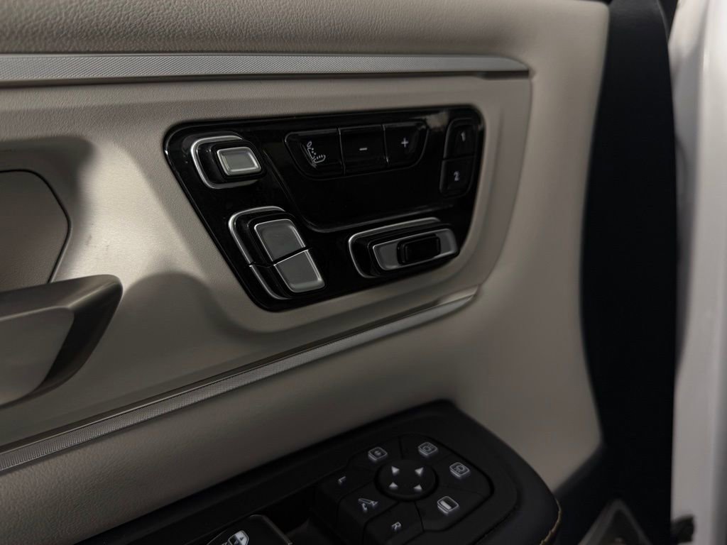 Certified 2025 RAM 1500 Tungsten w/ Off Road Group image 23