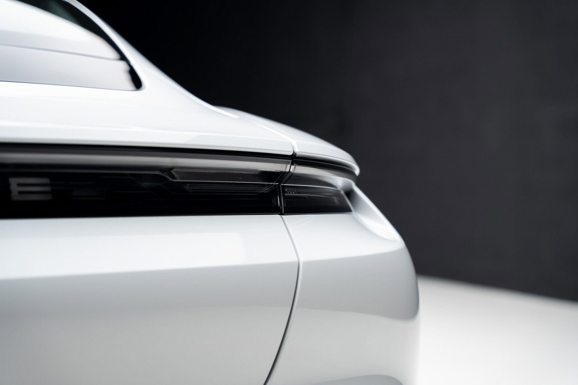 Used 2022 Porsche Taycan image 28