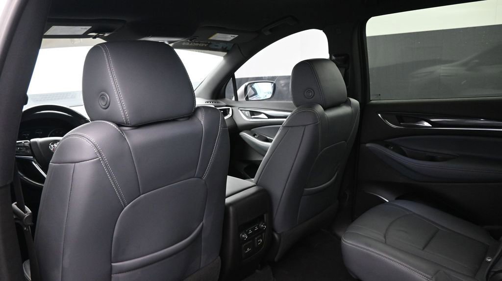 Used 2022 Buick Enclave Essence w/ Sport Touring Edition FWD image 24