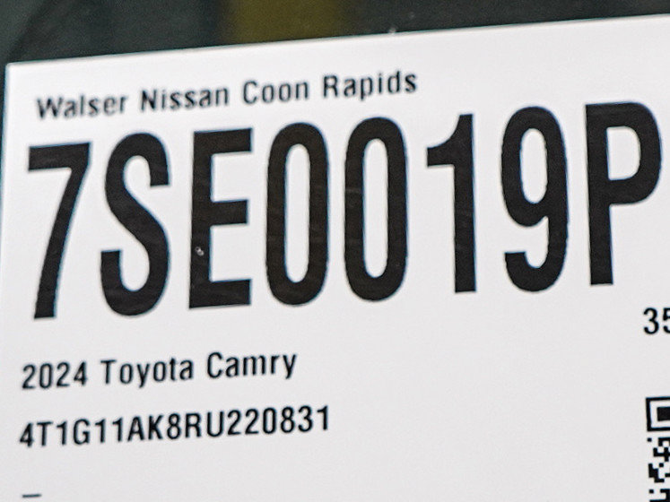 Used 2024 Toyota Camry SE FWD image 30