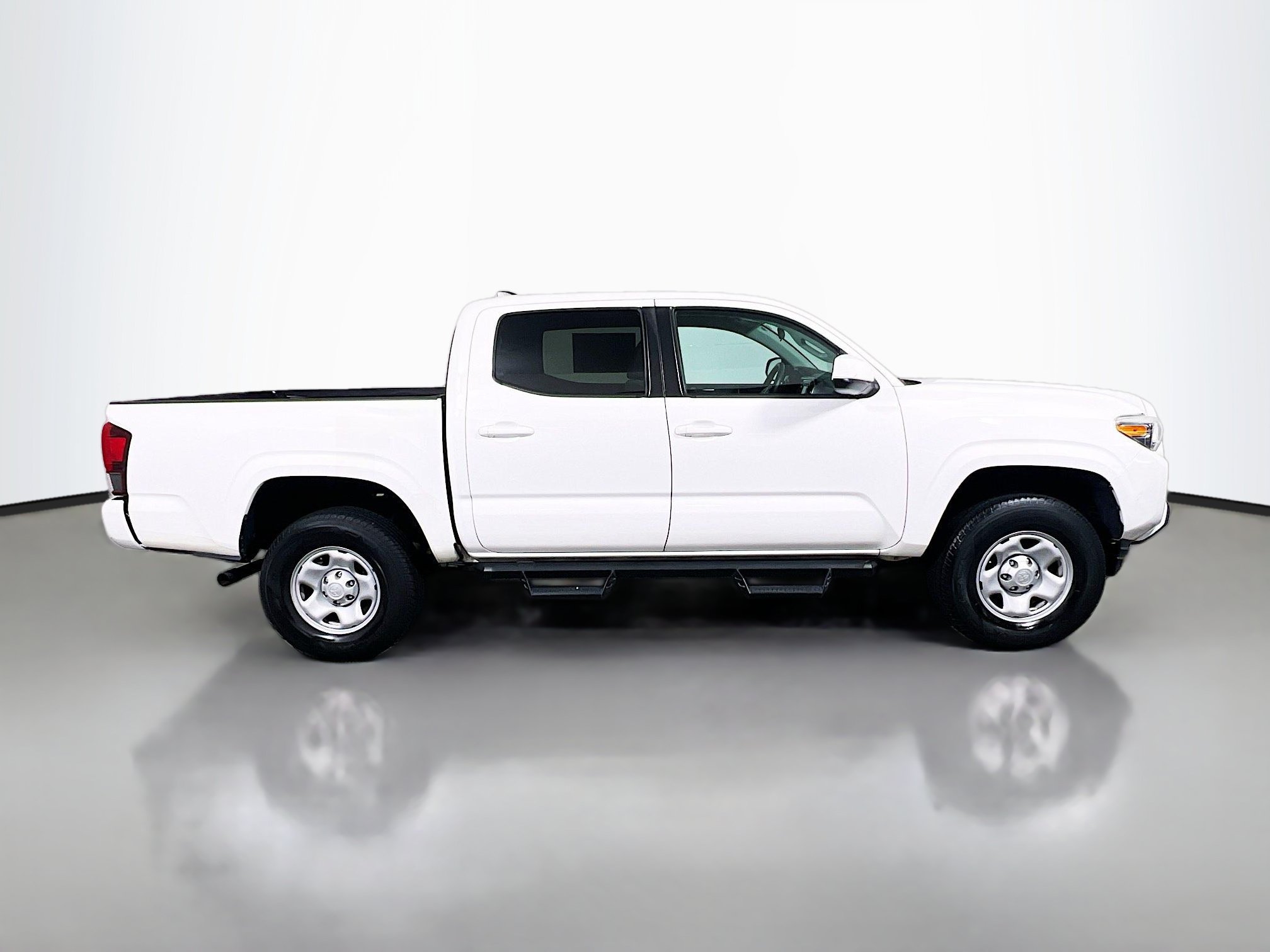 Used 2019 Toyota Tacoma SR w/ SR Convenience Package RWD image 3