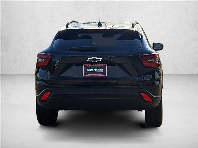 New 2026 Chevrolet Trax LT w/ Sunroof Package FWD image 8