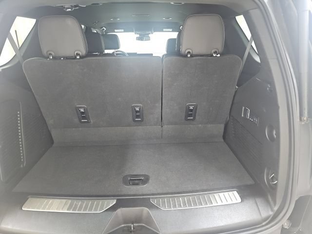 Used 2025 GMC Yukon Denali AWD/4WD image 21