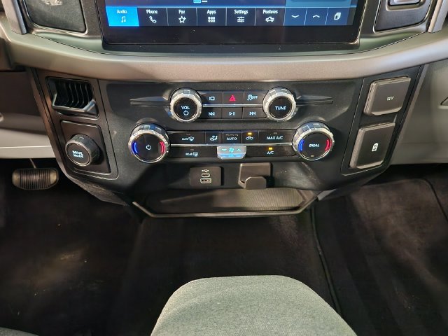 Used 2025 Ford F150 XLT w/ Equipment Group 301A Standard RWD image 18