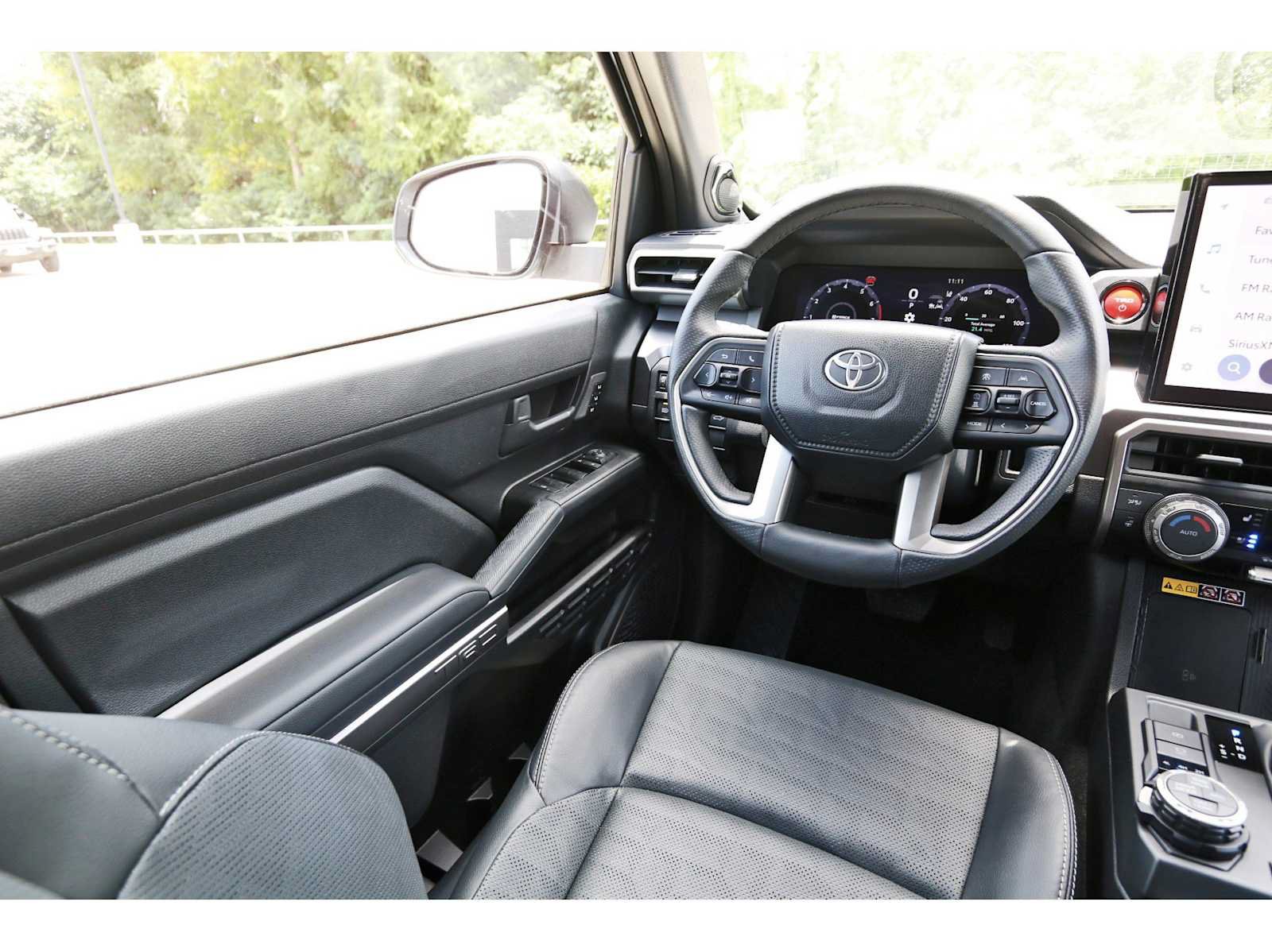 Used 2025 Toyota 4Runner TRD Off-Road Premium AWD/4WD image 6