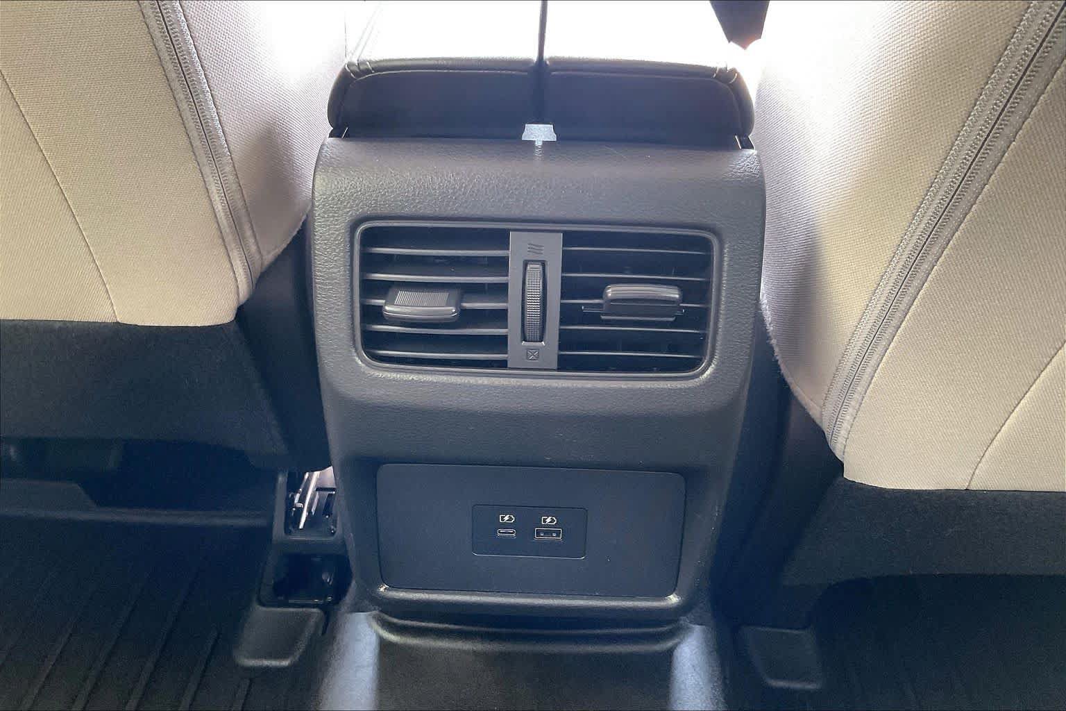 Used 2023 Nissan Rogue SV AWD/4WD image 33