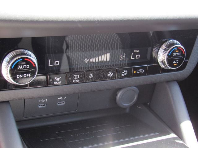 New 2026 Mitsubishi Outlander ES image 21