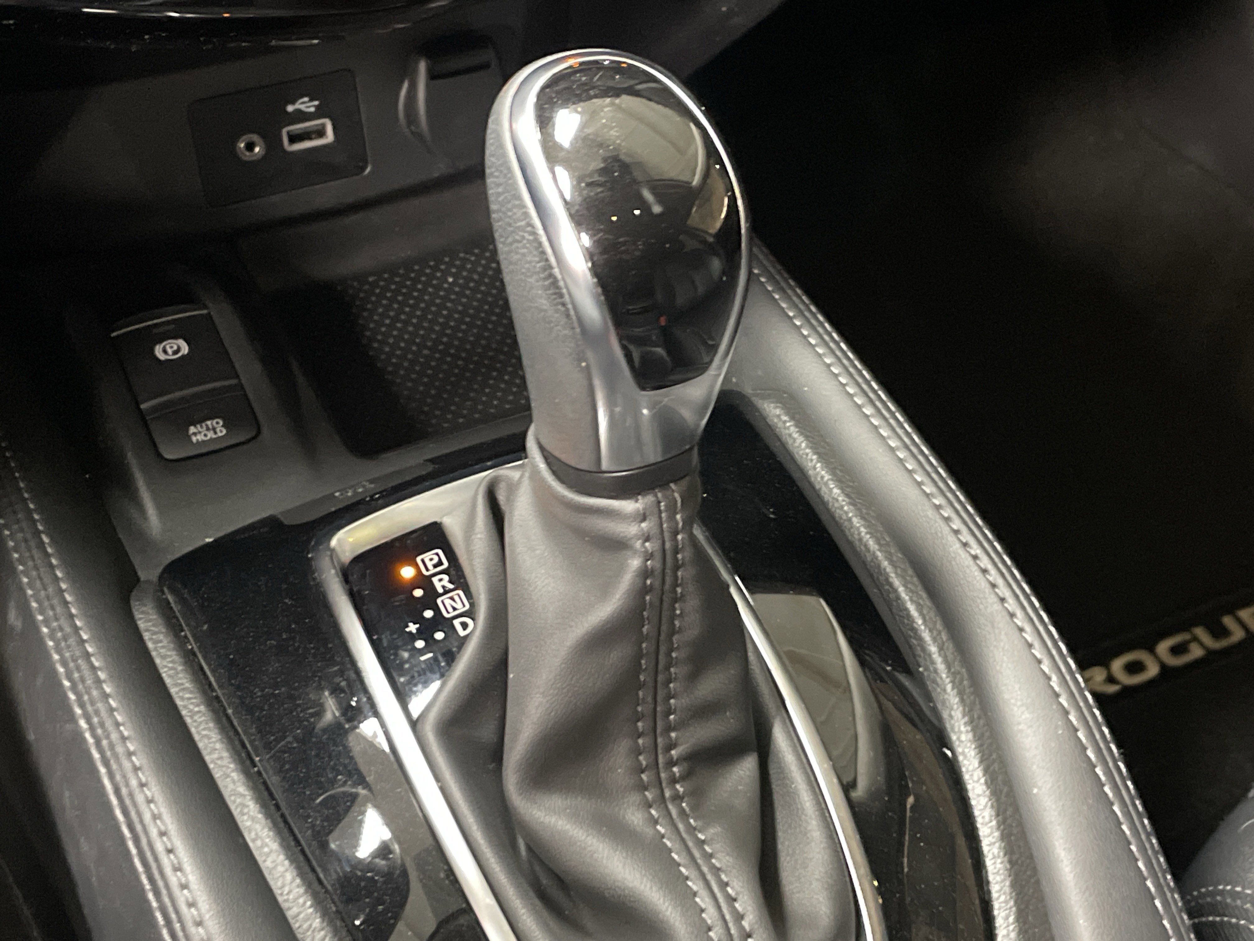 Used 2020 Nissan Rogue SL image 26