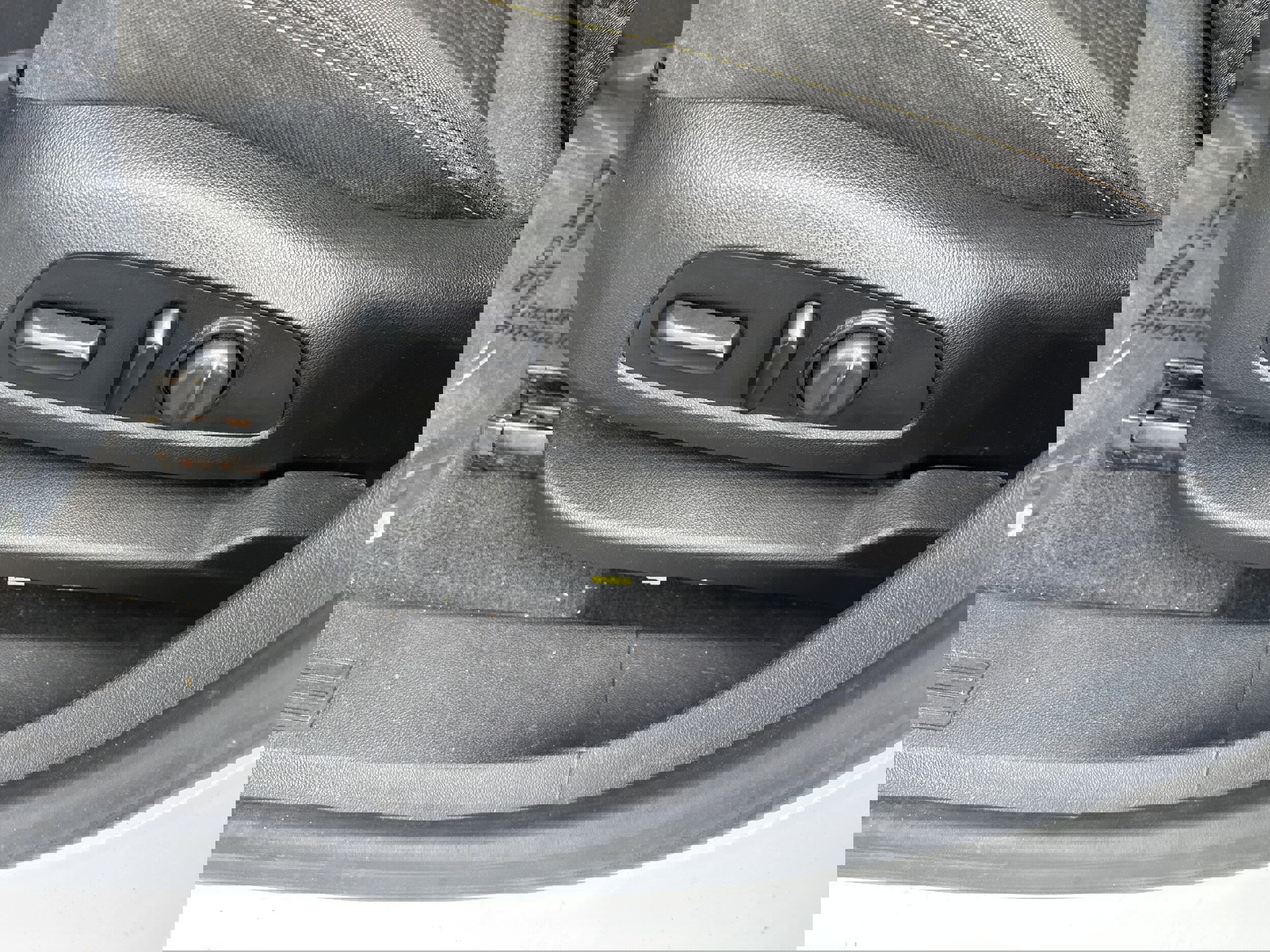 Used 2018 Chevrolet Equinox LT image 4