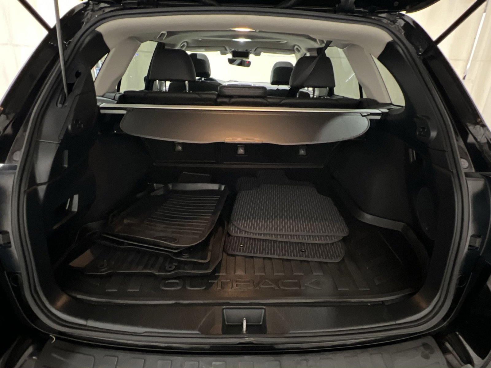 Used 2019 Subaru Outback 2.5i Limited AWD/4WD image 34
