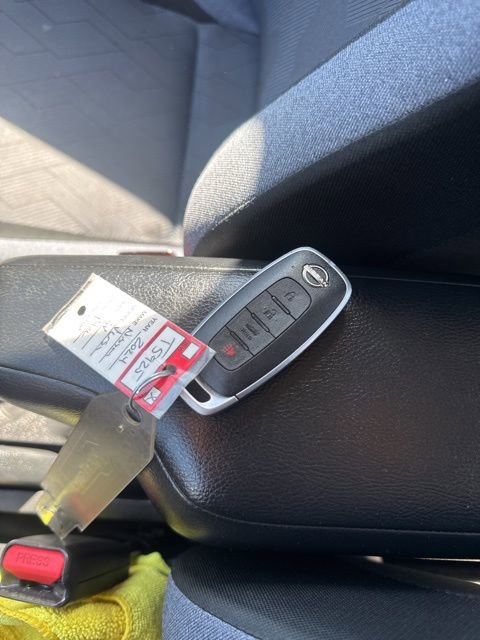 Used 2024 Nissan Versa SV image 26