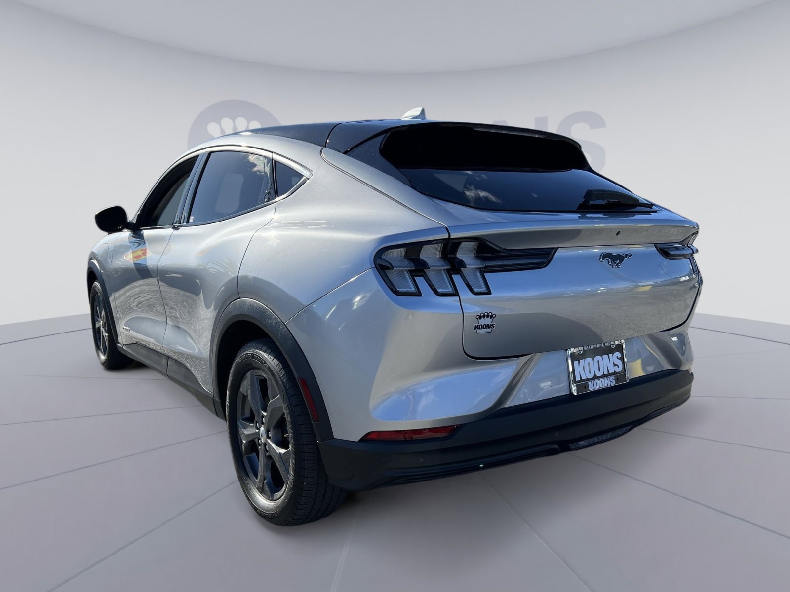 Used 2021 Ford Mustang Mach-E Select image 4