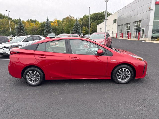 Certified 2020 Toyota Prius Limited w/ Premium Convenience Package FWD image 12