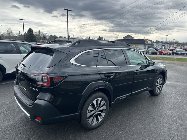 Used 2025 Subaru Outback Limited AWD/4WD image 27