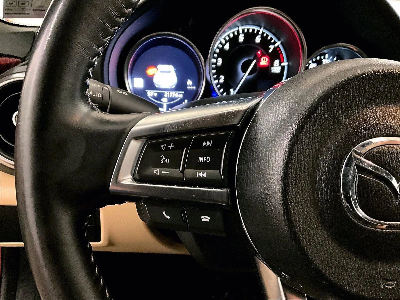 Used 2020 MAZDA MX-5 Miata RF Grand Touring image 17