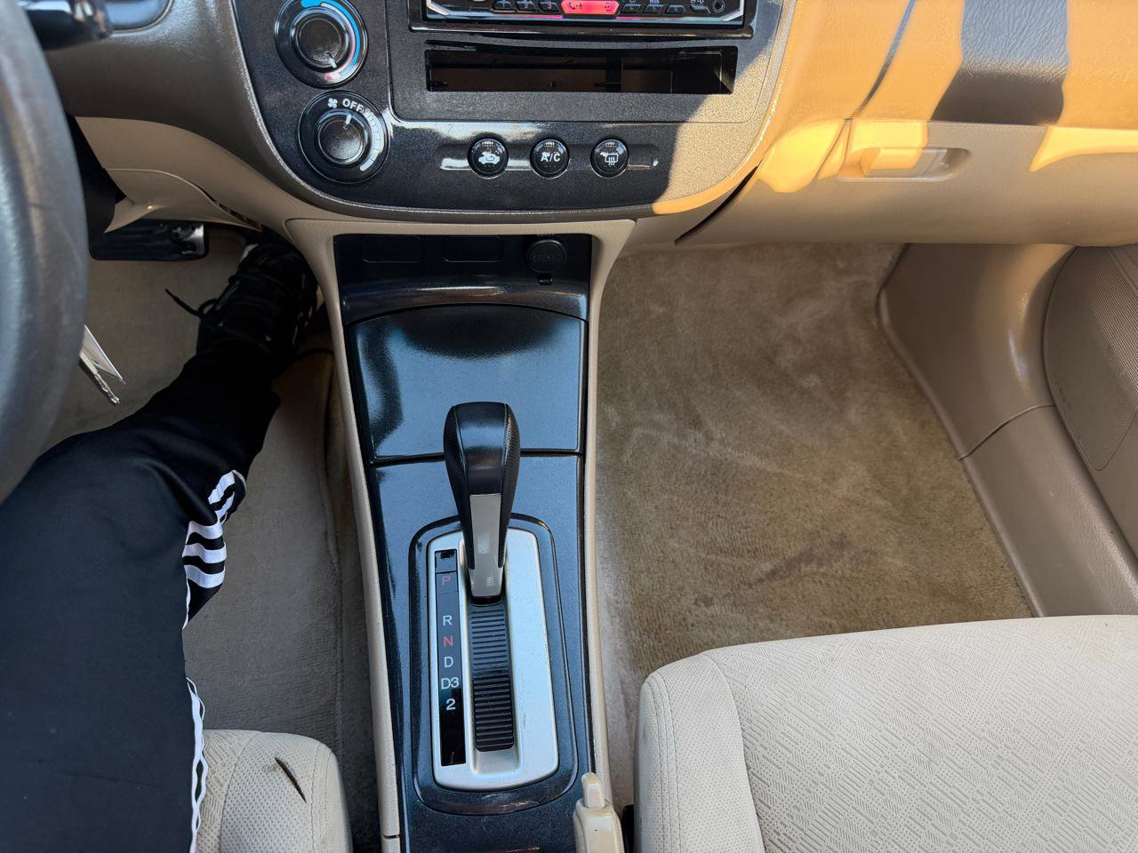 Used 2004 Honda Civic LX image 18