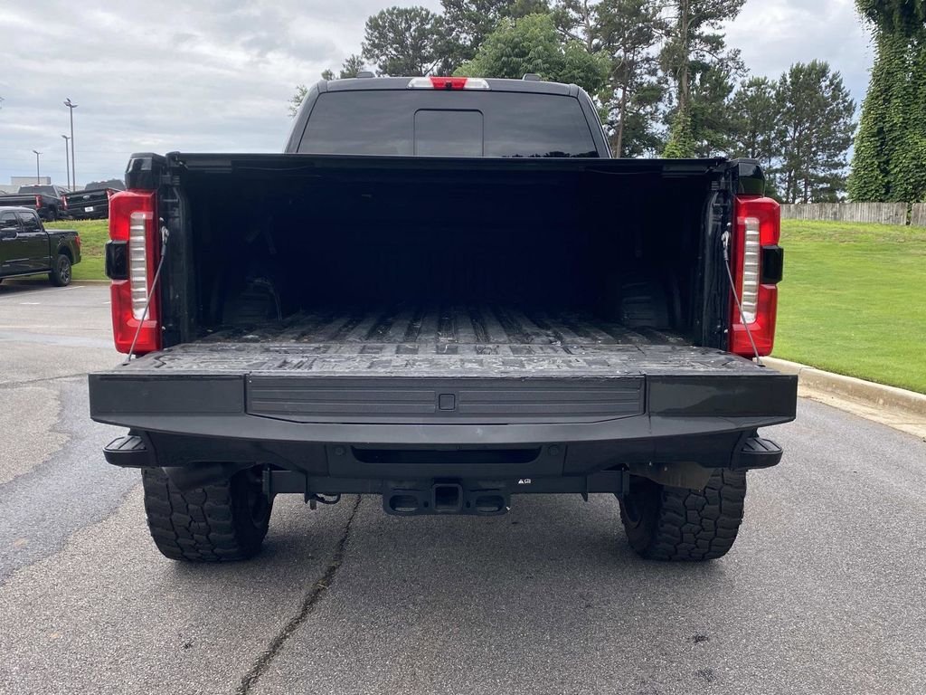 Used 2024 Ford F250 XLT w/ Black Appearance Package AWD/4WD image 5