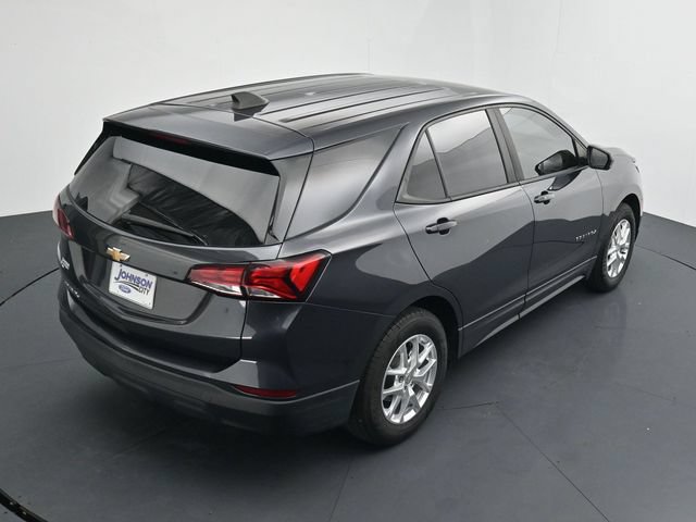 Used 2022 Chevrolet Equinox LS w/ LS Convenience Package FWD image 33
