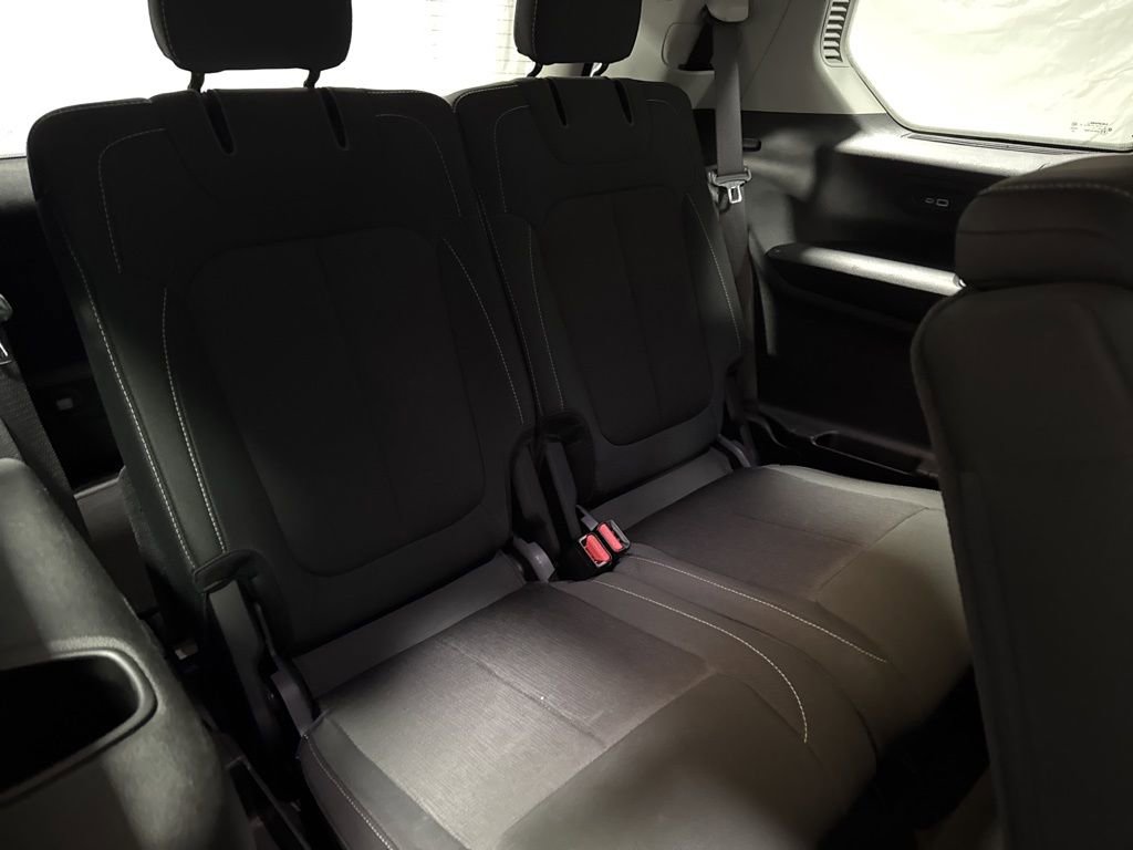 Used 2023 Jeep Grand Cherokee L Laredo w/ Luxury Tech Group I RWD image 13