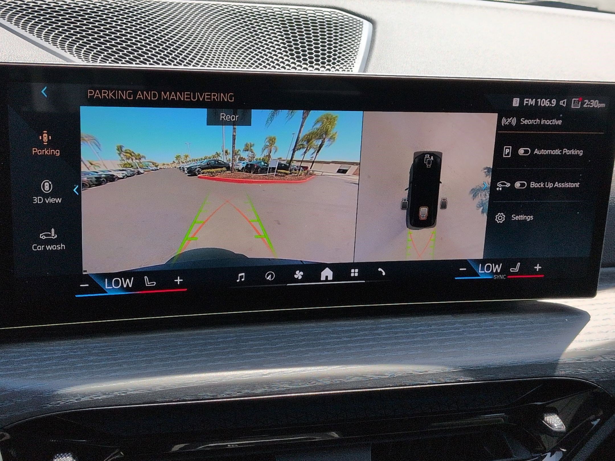 Used 2025 BMW i4 eDrive40 w/ Parking Assistance Package RWD image 25