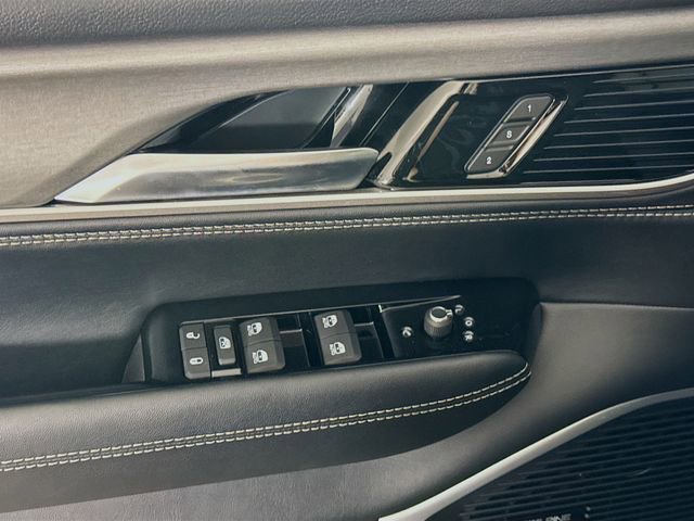 New 2026 Jeep Grand Wagoneer 4WD image 17