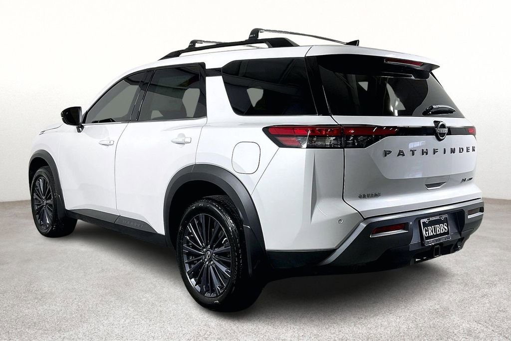 New 2026 Nissan Pathfinder SL image 6