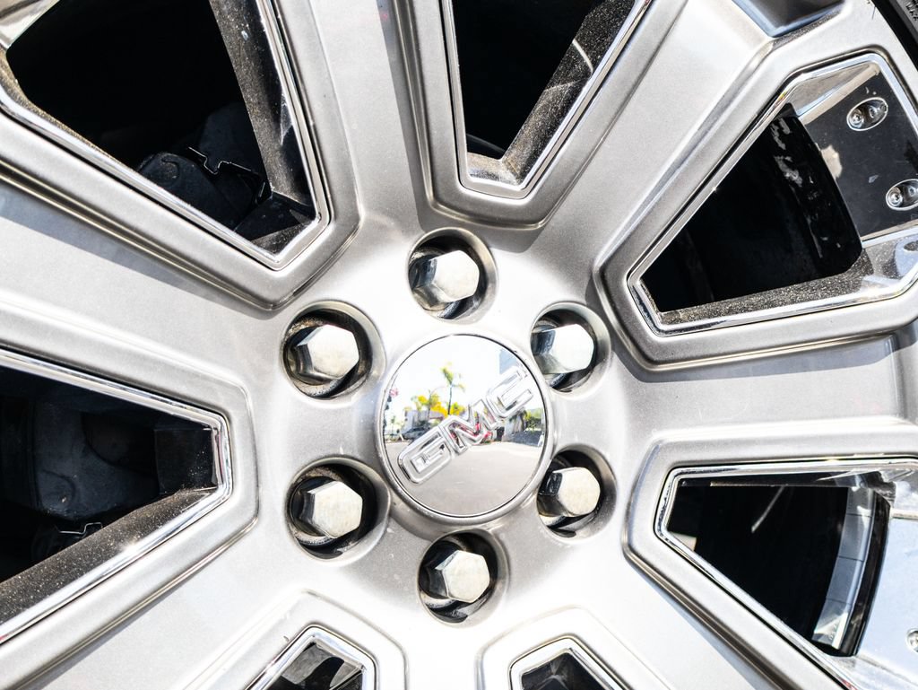 Used 2018 GMC Sierra 1500 SLT w/ Texas SLT Premium Package RWD image 9