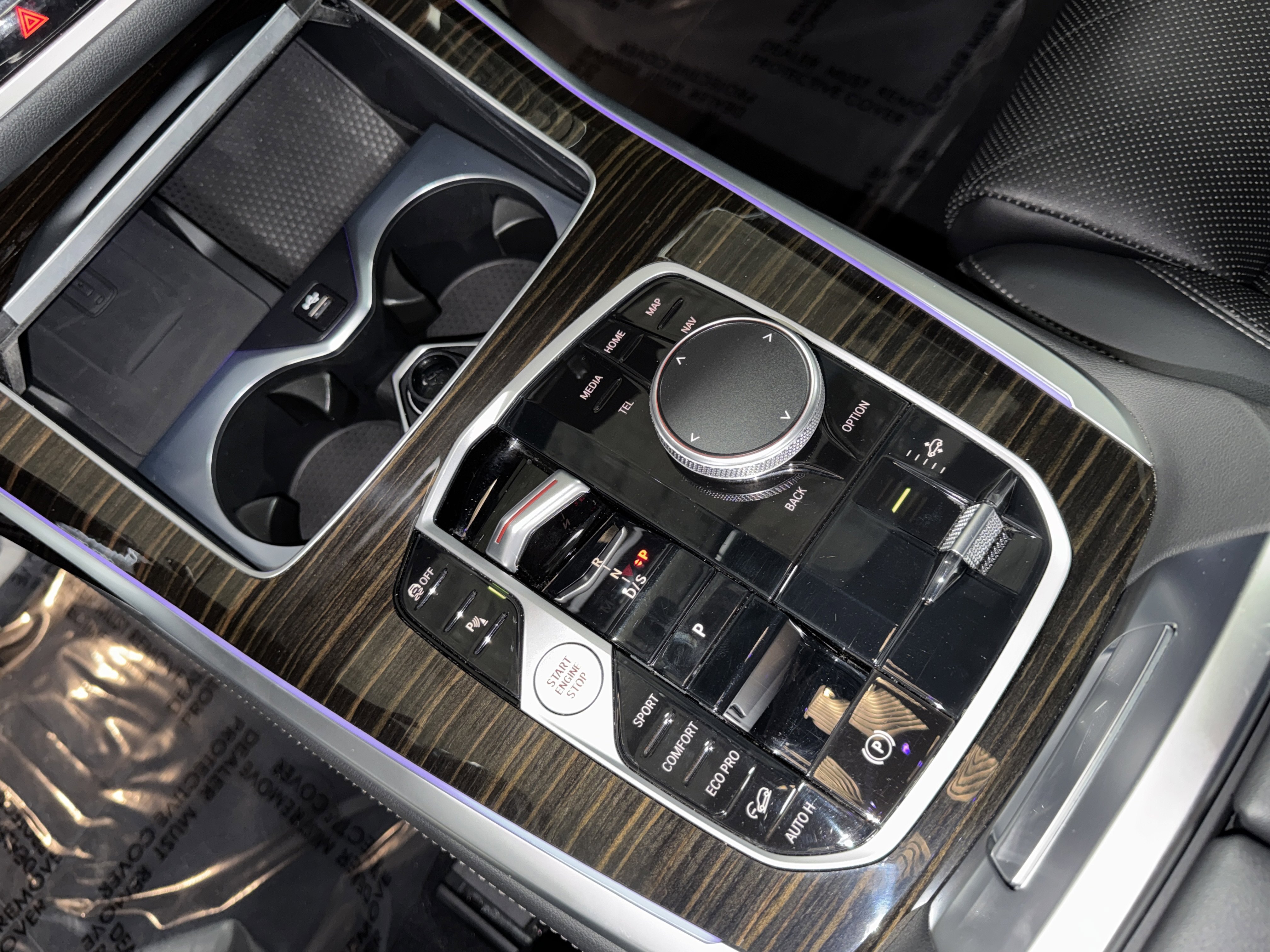 Certified 2025 BMW X7 xDrive40i w/ M Sport Package image 29