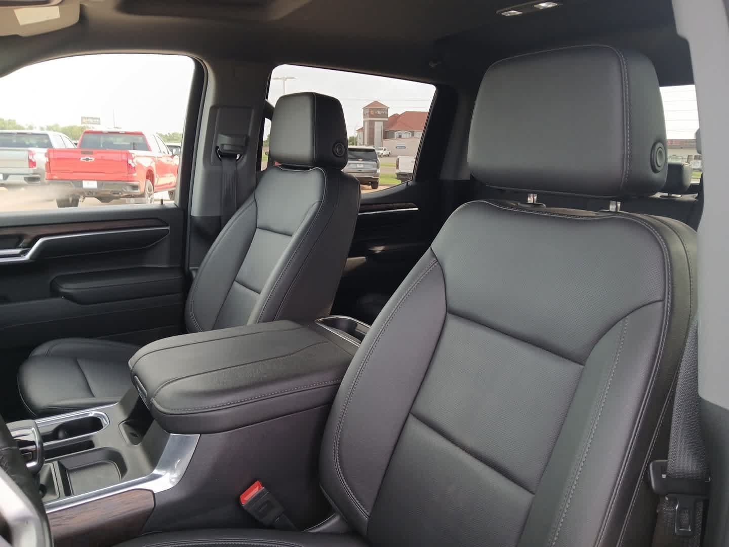 Used 2024 GMC Sierra 1500 SLT w/ SLT Premium Package AWD/4WD image 21