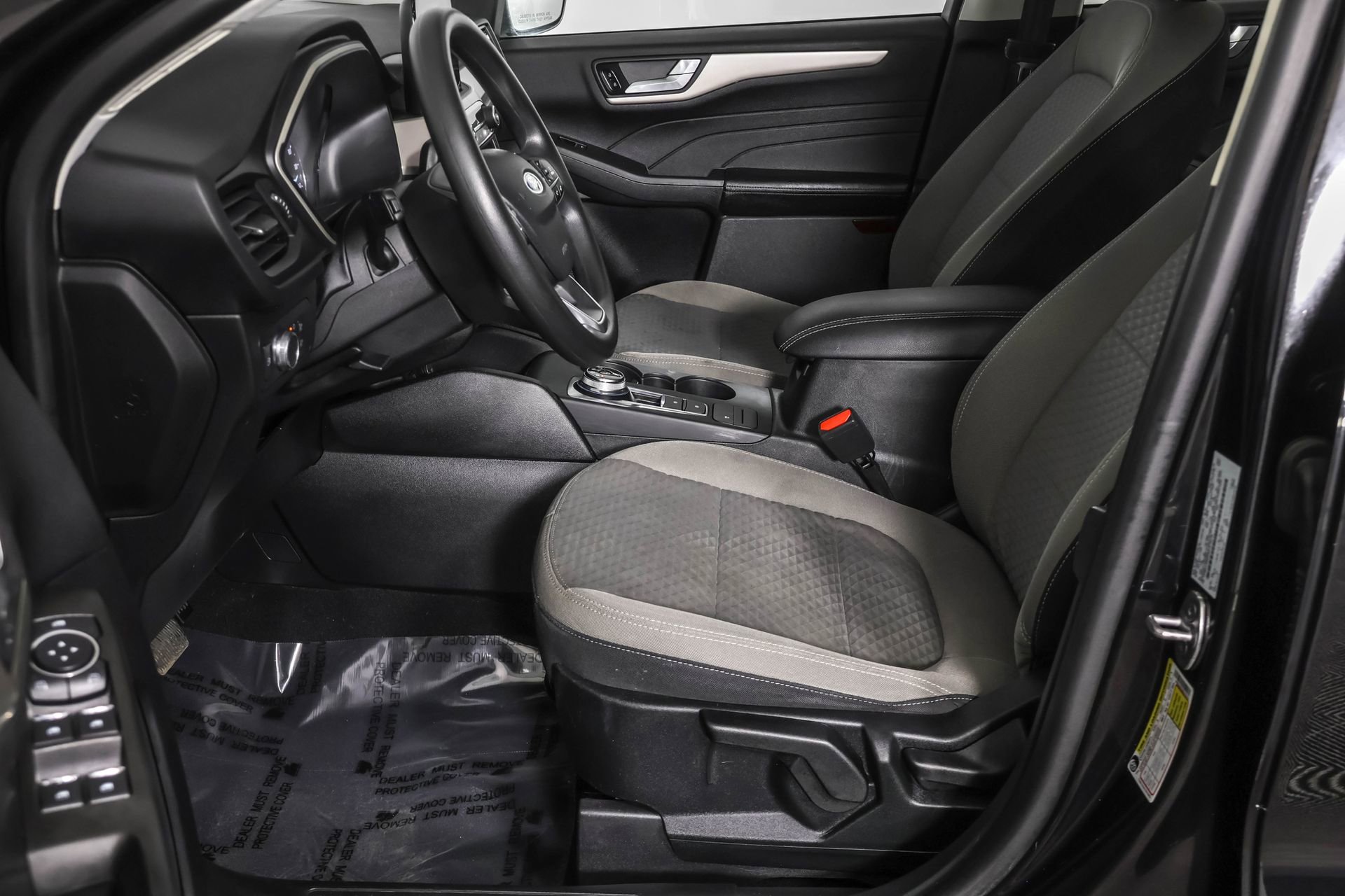 Used 2021 Ford Escape SE image 23