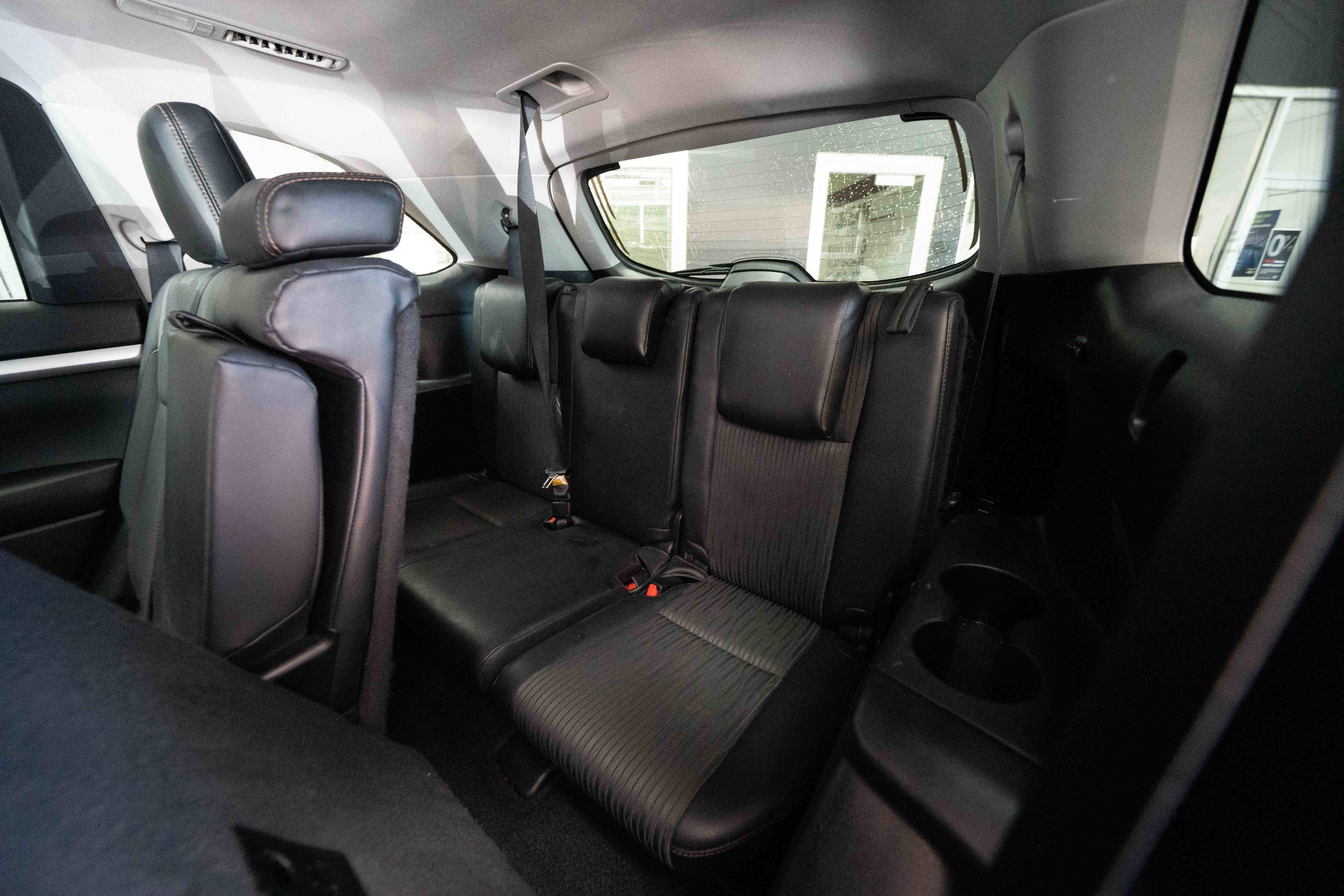 Used 2016 Toyota Highlander Plus AWD/4WD image 25