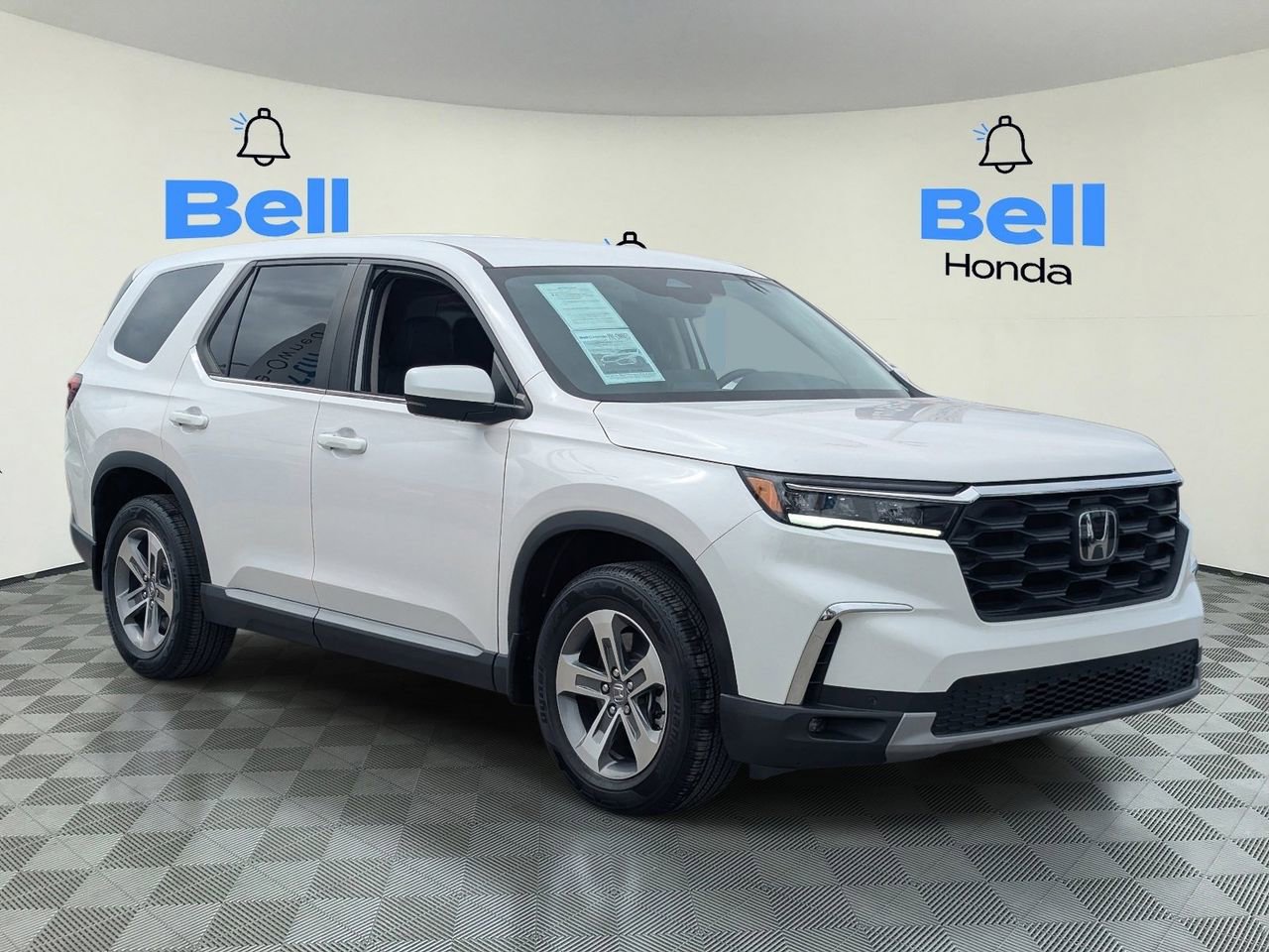 Certified 2024 Honda Pilot EX-L image 6