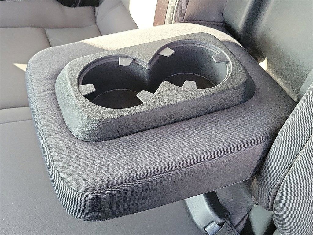 Certified 2025 Nissan Frontier SV image 18