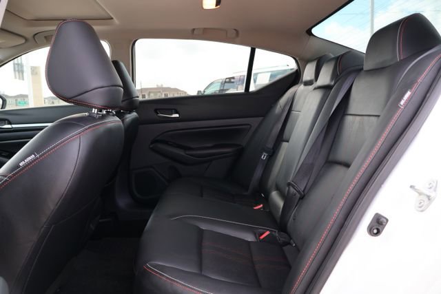 Used 2024 Nissan Altima 2.5 SR w/ SR Premium Package image 9