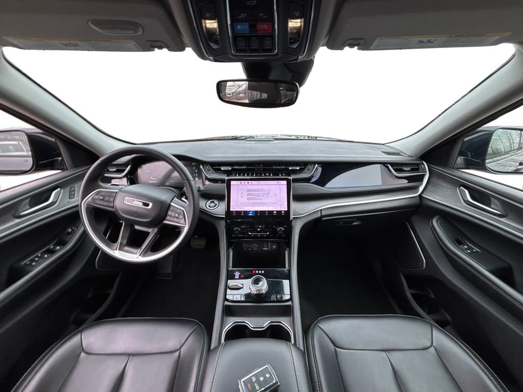 Used 2024 Jeep Grand Cherokee Limited 4xe image 17