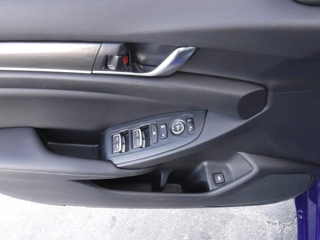 Used 2022 Honda Accord Sport image 11