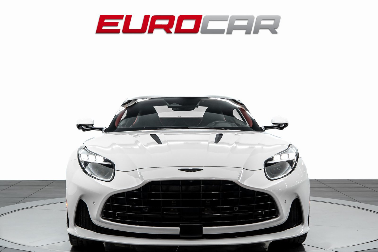 Used 2024 Aston Martin DB12 Coupe RWD image 8
